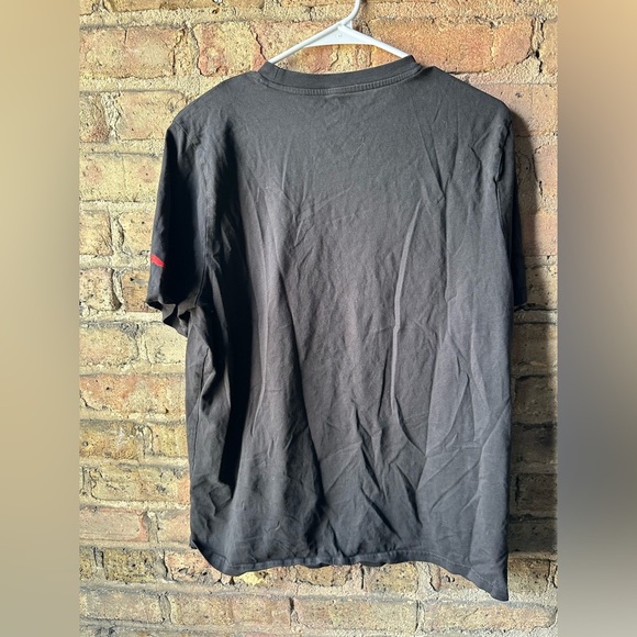 Puma Men's Tee in Black with Vibrant Red Logo - Picture 3 of 5